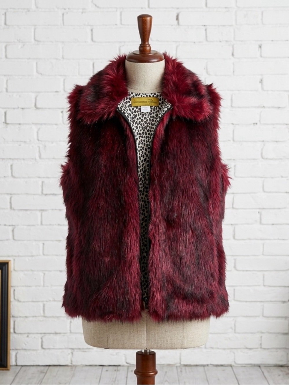 Vintage Plush Faux-Fur Vest in Rich Burgundy